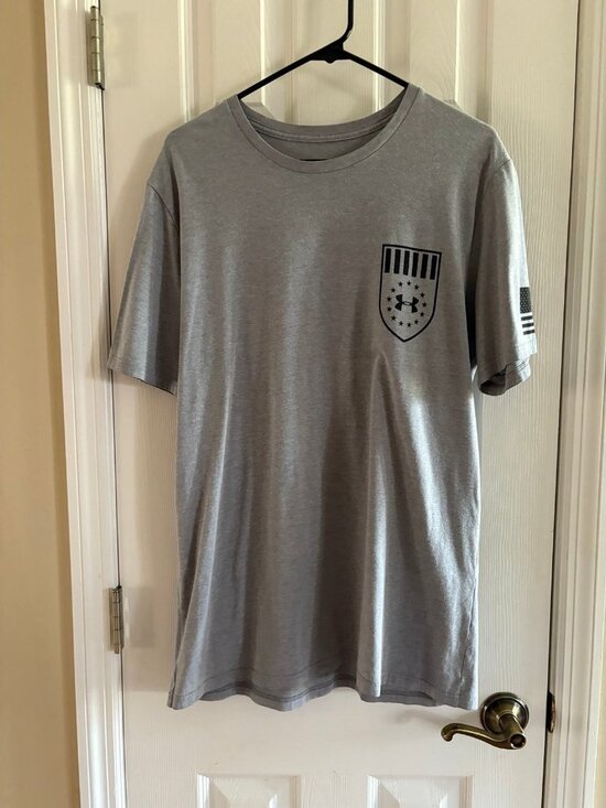 Under Armour Other - Under Armour Tshirt
